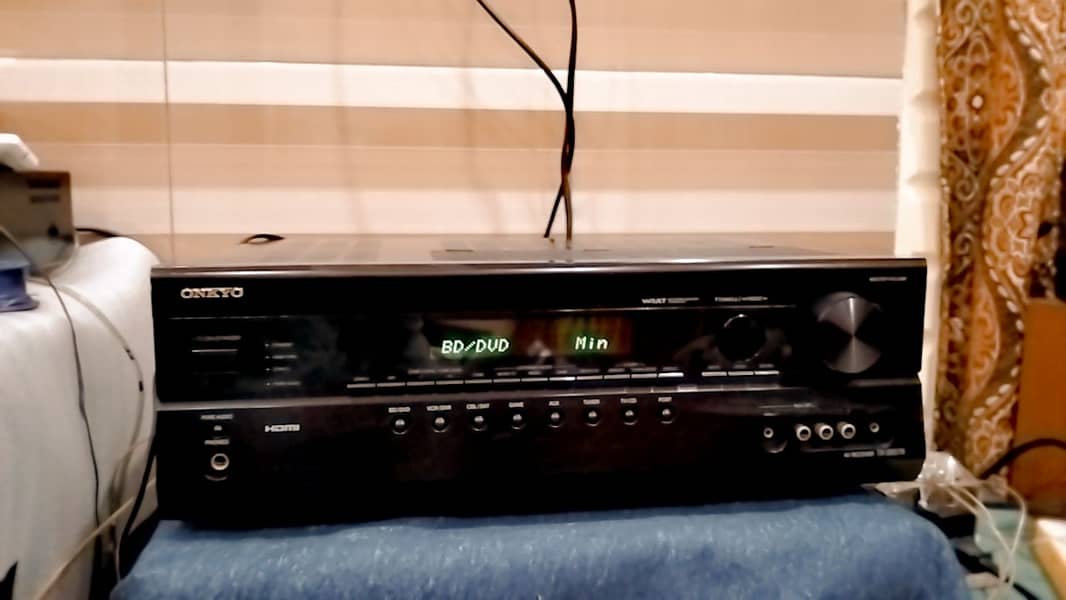 ONKYO Amplifier 8