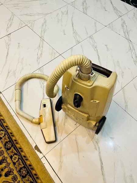 Sanyo Vacuum Cleaner || Made in JAPAN || Solid Quality 2