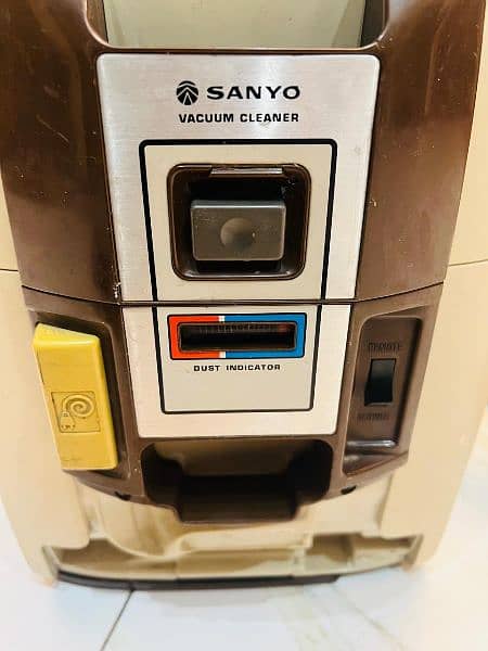 Sanyo Vacuum Cleaner || Made in JAPAN || Solid Quality 3