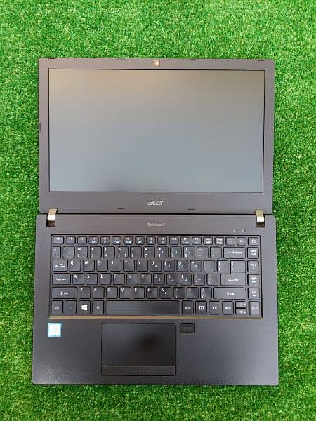 Acer travelmate p449 core I5 6th generation 7