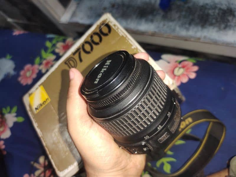 Nikon DSLR D7000 2 lens 18.55 18.140 6