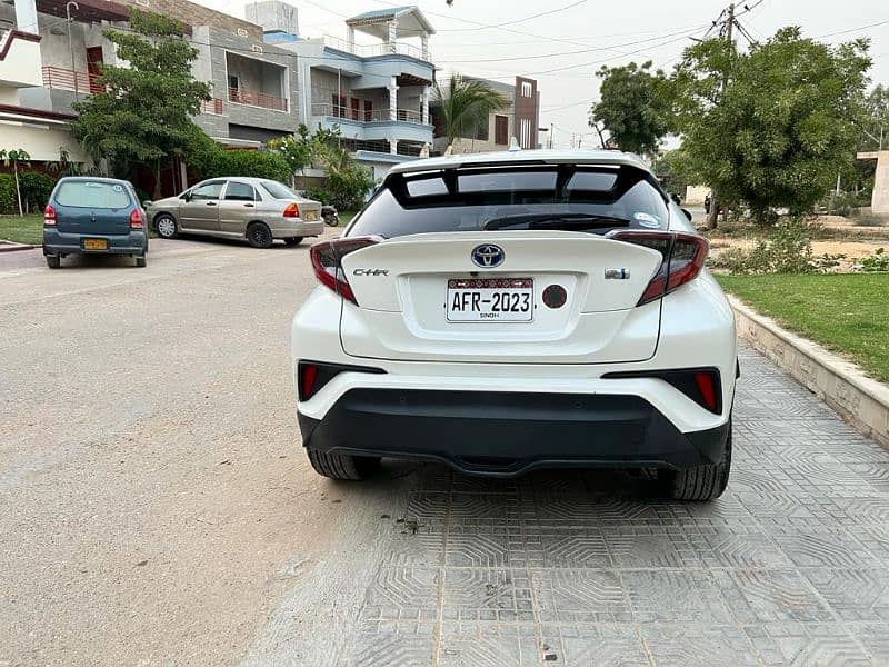 2017 Toyota C-HR G Package 10