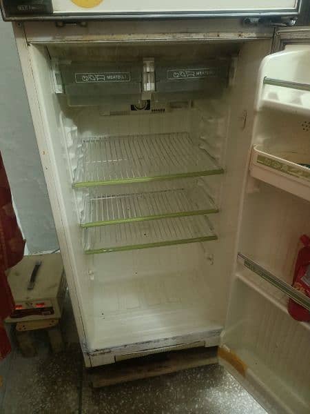 National refrigerator 4