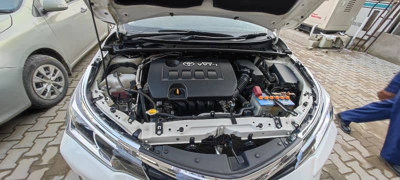 Toyota Corolla Altis 1.6 AT Bumper to Bumper geuine 8