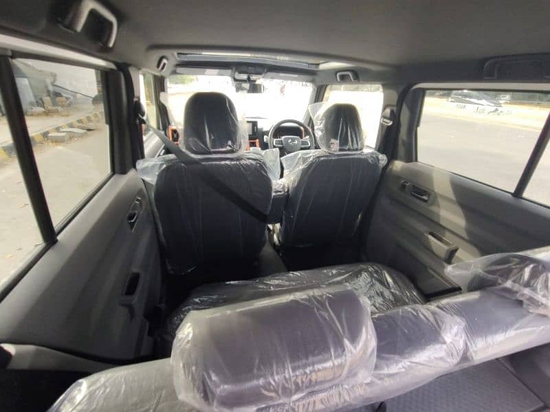 Daihatsu Taft G Pearl White Moonroof 14