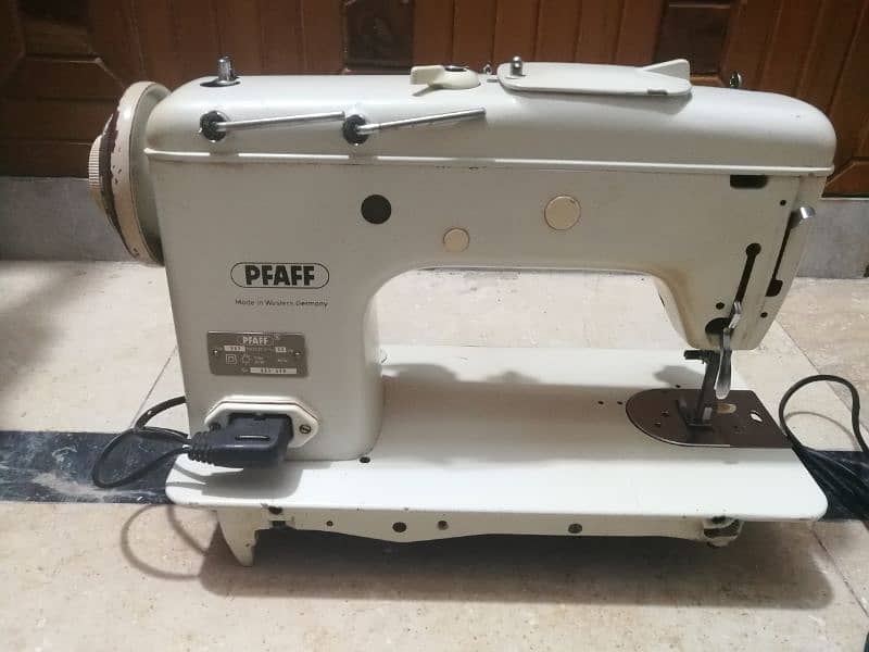 Sewing Machine Available Original Made in Germany 4