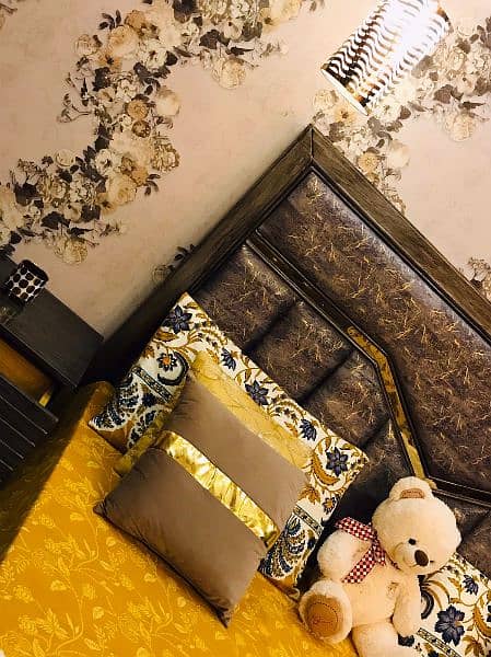 New Luxury King Hi Gloss Bed set 12
