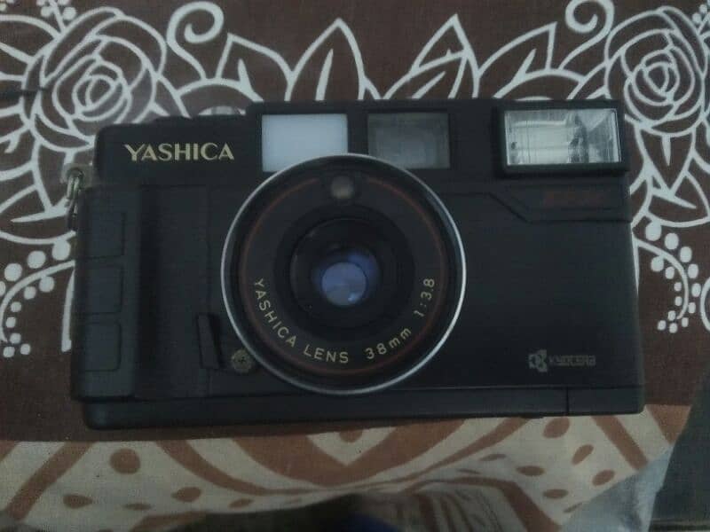 Yashica Japan Camera 9