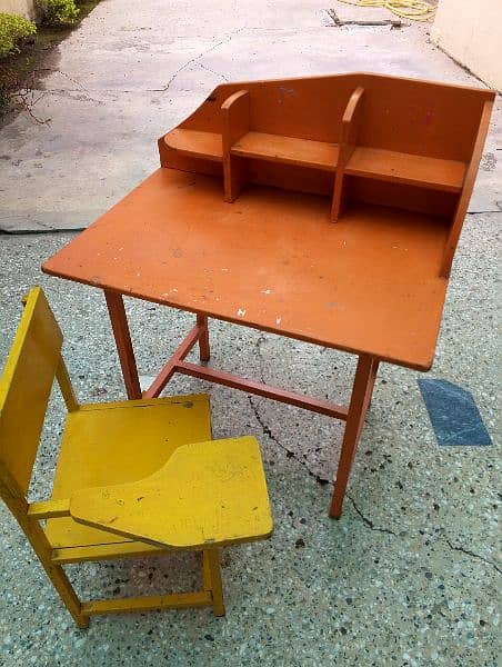 kids study table and chair 5