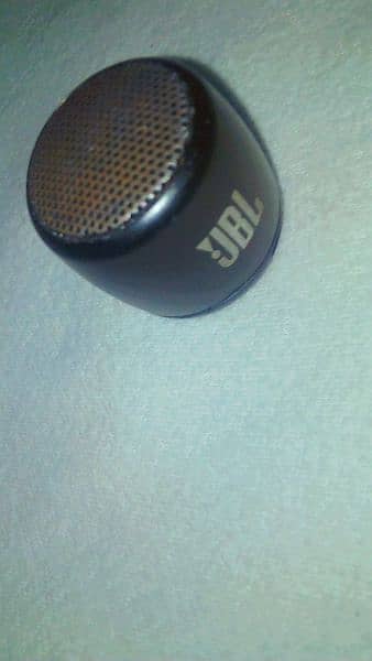 Mini speaker. JBL! 1