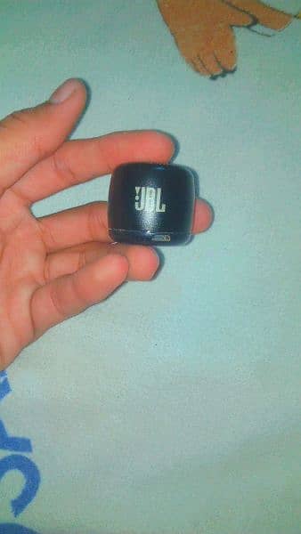 Mini speaker. JBL! 3
