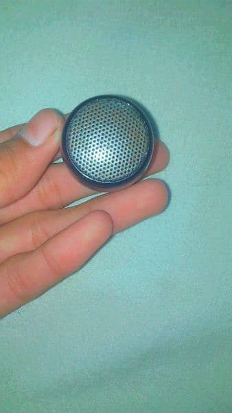 Mini speaker. JBL! 4