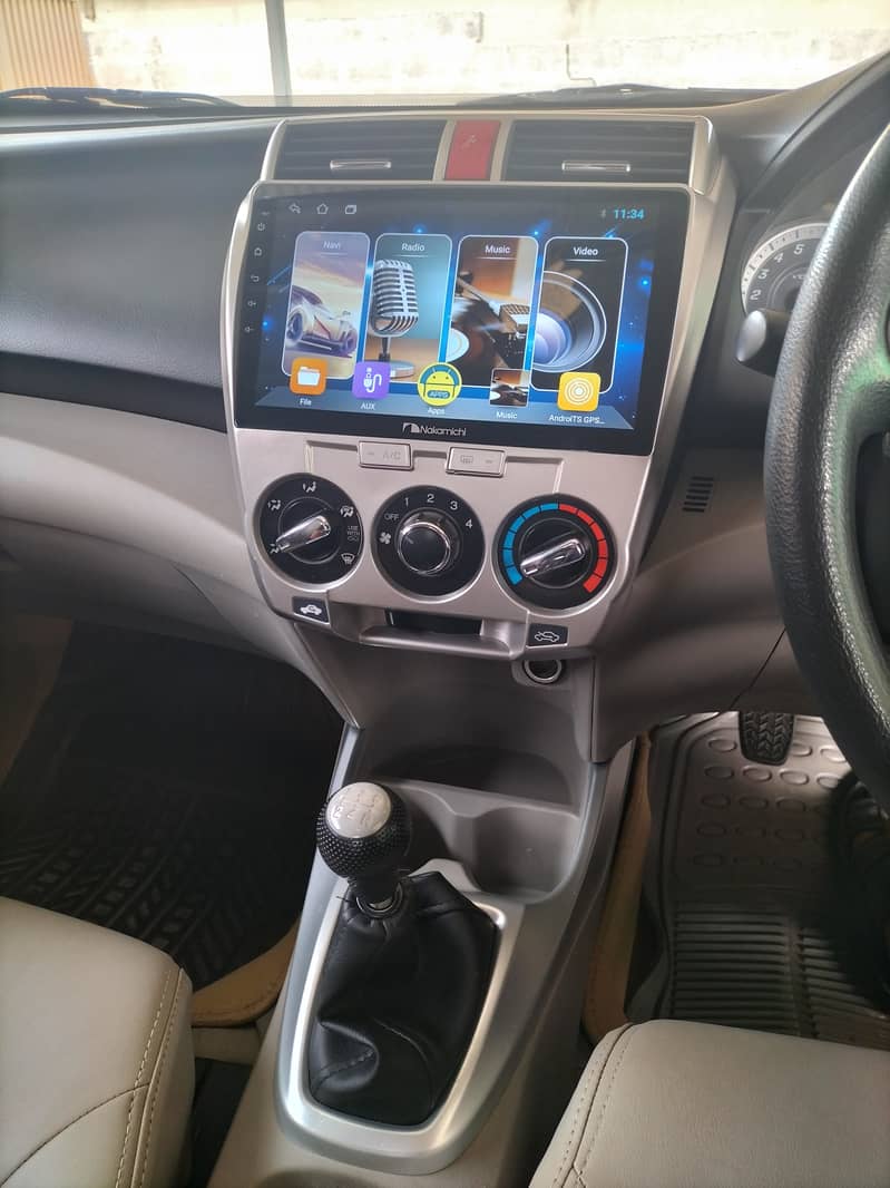 Honda City aspire 1.3 manual 2016 model 9