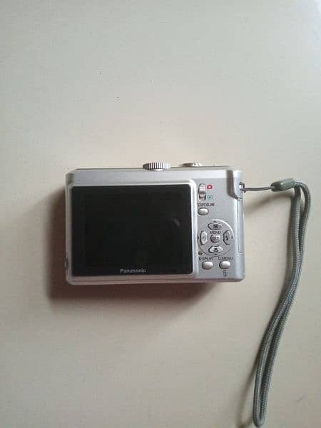 Panasonic camera + Free rechargable cells with box and other freestuff 1