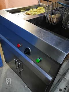 Fryer 24 liter with sizzler 10x10 condition 100% working