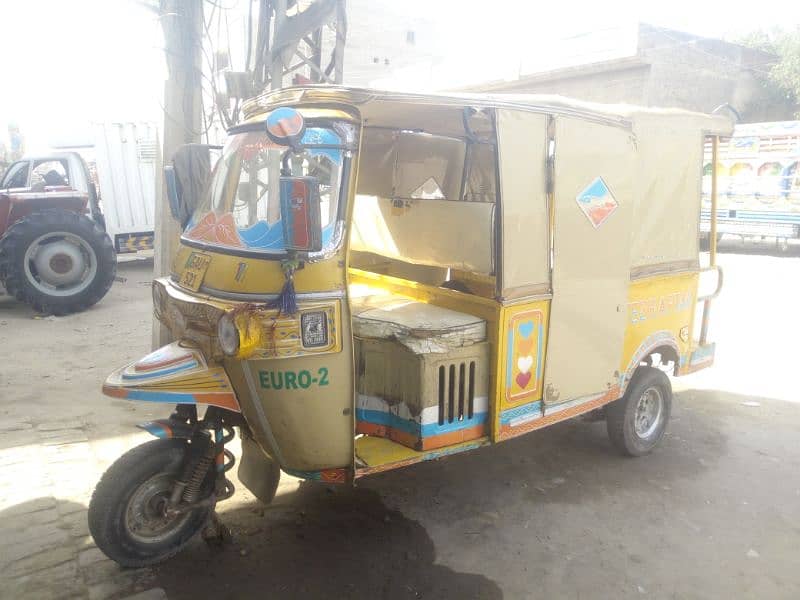 Tez raftar cng 9 seater 0