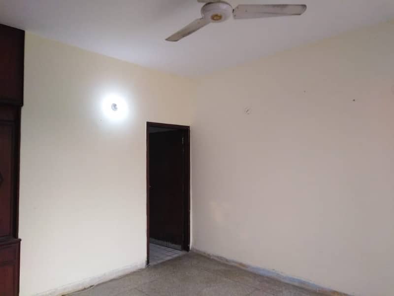 Get Your Hands On House In Lahore Best Area 2