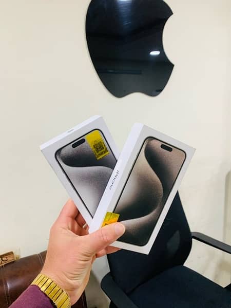 iPhone 15pro max 256gb non pta new box pack one year warranty 1