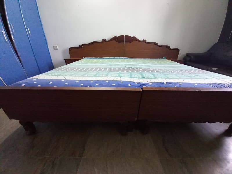 Bed along with Dressing Table for Sale 0