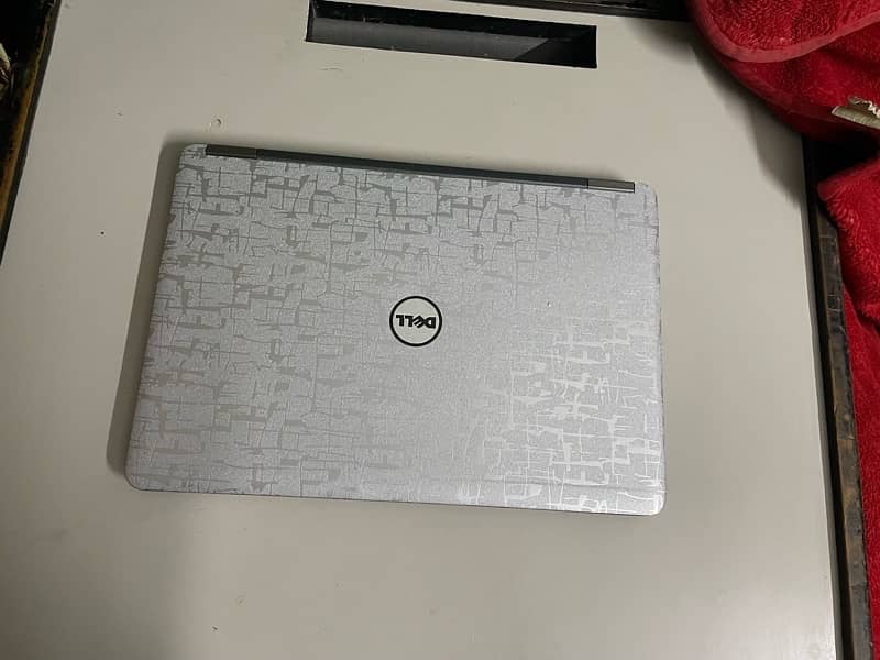 Dell Laptop Core i5 4th Generation 2