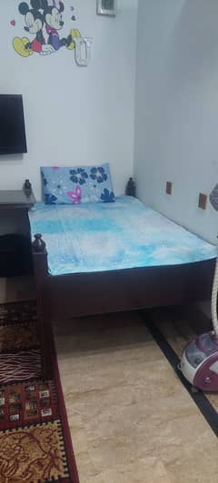 wooden bed/bunker bed/single bed/table/console
