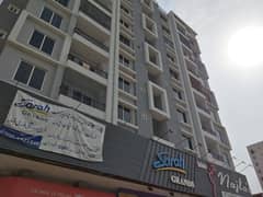 West Open Gulistan-e-Jauhar - Block 7 Flat For sale Sized 2200 Square Feet