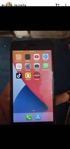 I phone 7 plus non PTA  only phone 32 gb memory black color