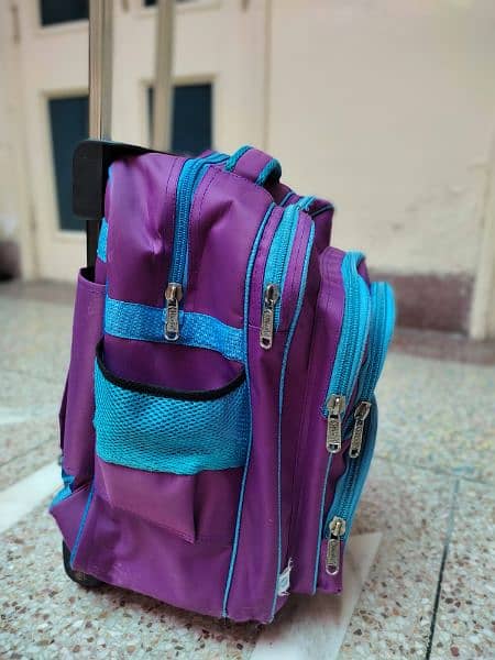imported school bag with tyres/ frozen bag/ bag for girls/ trolley bag 2