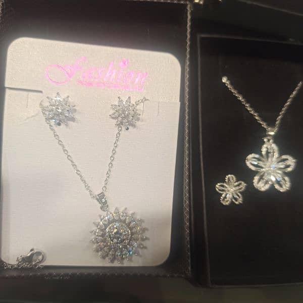 Fashionable Jewellery sets of Silver plated 2