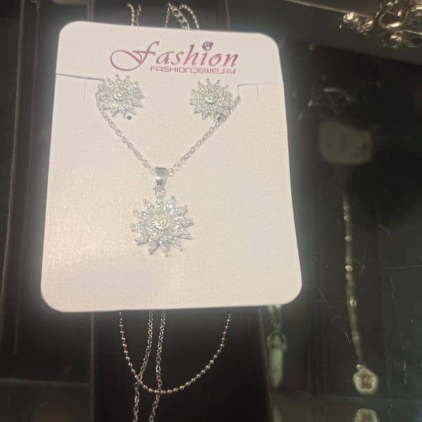 Fashionable Jewellery sets of Silver plated 4