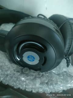 Brand new Hp headset with Hp wireless mouse for xale 0