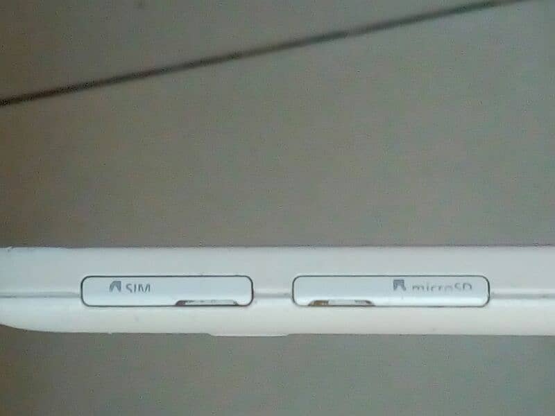 Samsung tablet white 2