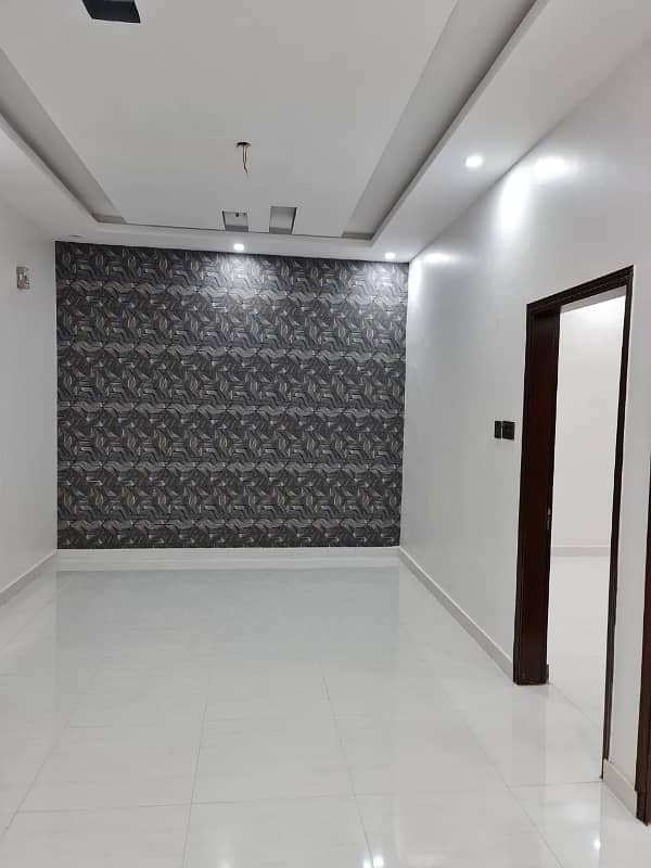Commercial Office Silent Portion and Mazline Available For Rent In Gulistan E Jauhar Vip Block. 3