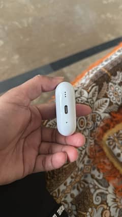 airpods pro 2nd gen type C like a new