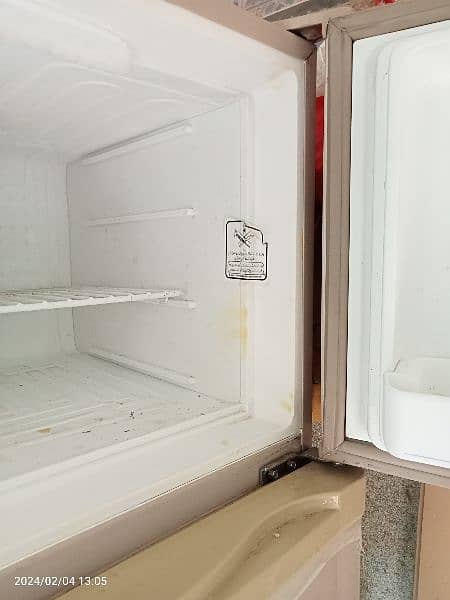 Dawalance  Refrigerator For Sale 5