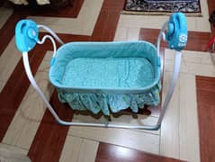 Baby electric swing cradle