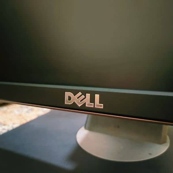 Dell ips 24 inch LED Monitor 1080P Resulotion LCD Computer DVR LED 4