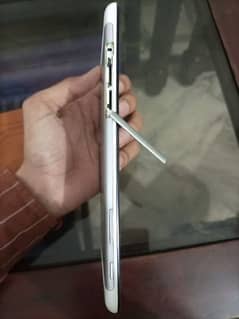 Huawei MediaPad 7.0 (T1- 701U)