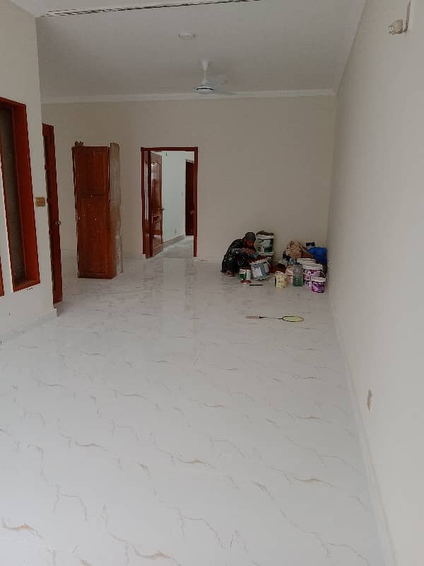 8 Marla house safari villas bahria Town Lahore good location with gas double kitchen A to z renovated 8