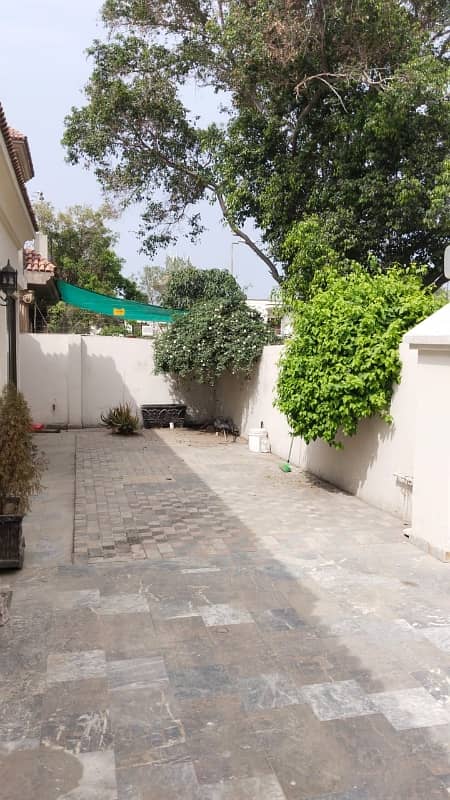 one Kunal house for rent in Shaheen block Bahria Town Lahore with gas 3