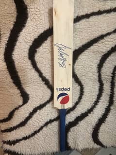 Babar Azam signed bat in new condition
