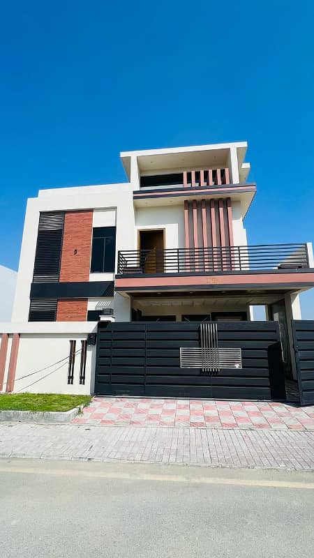 Kohistan Enclave H block10 marla luxury house for sale. 24