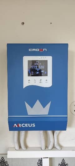 Hybrid Crown 5kw inverter. condition 10/10 0