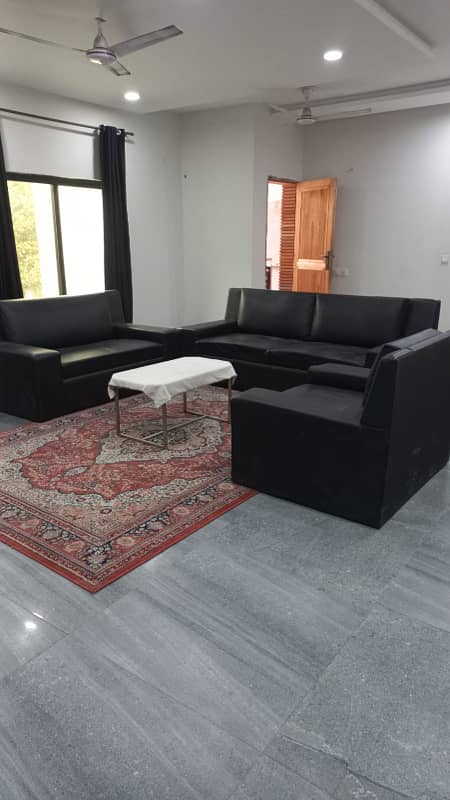 Model Town 2 Kanal Fully Furnished Upper Portion with Separate Gate For Rent 8