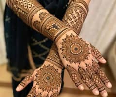 professional mehndi artists