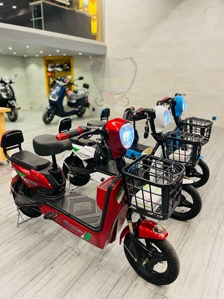 EZ BIKE LY FLIPPER WONDER SUPER BIKE SCOOTY CYCLE SCOOTER KIDS BOY GIR 2