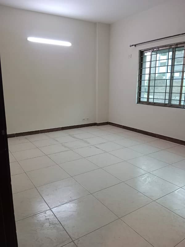 3xBed Army Apartments (Seven Floor) in Askari 11 are available for Sale 12