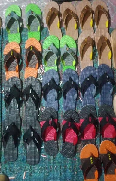 Hawai Slipper and Sandel available on Wholesale Price best opportunity 0