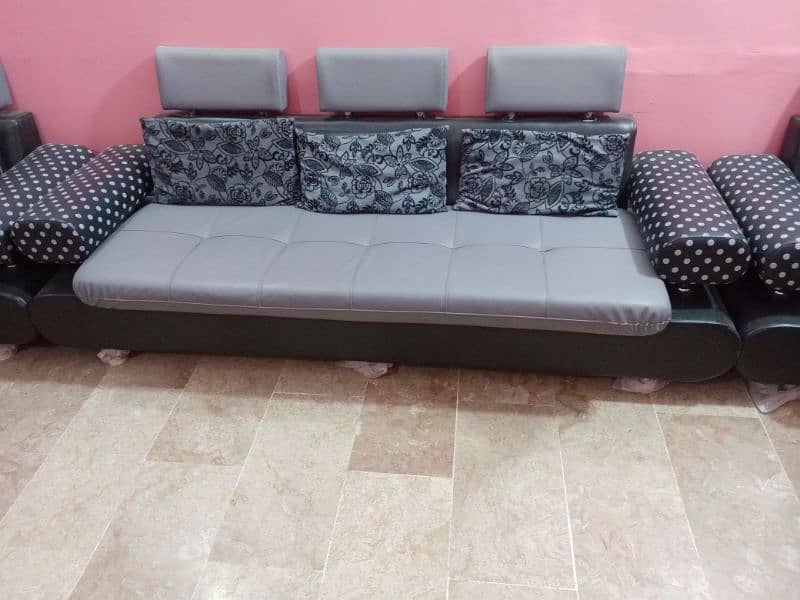 3 seater sofa set 0