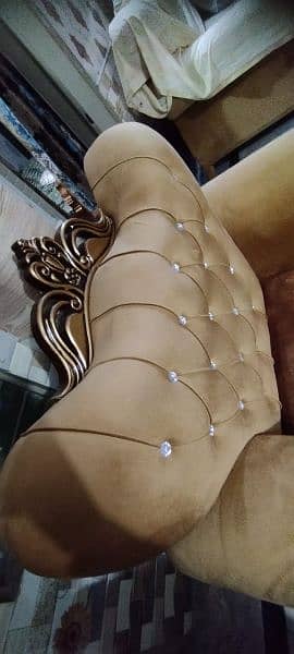 6seater sofa new brand 10 by 10 condition 10